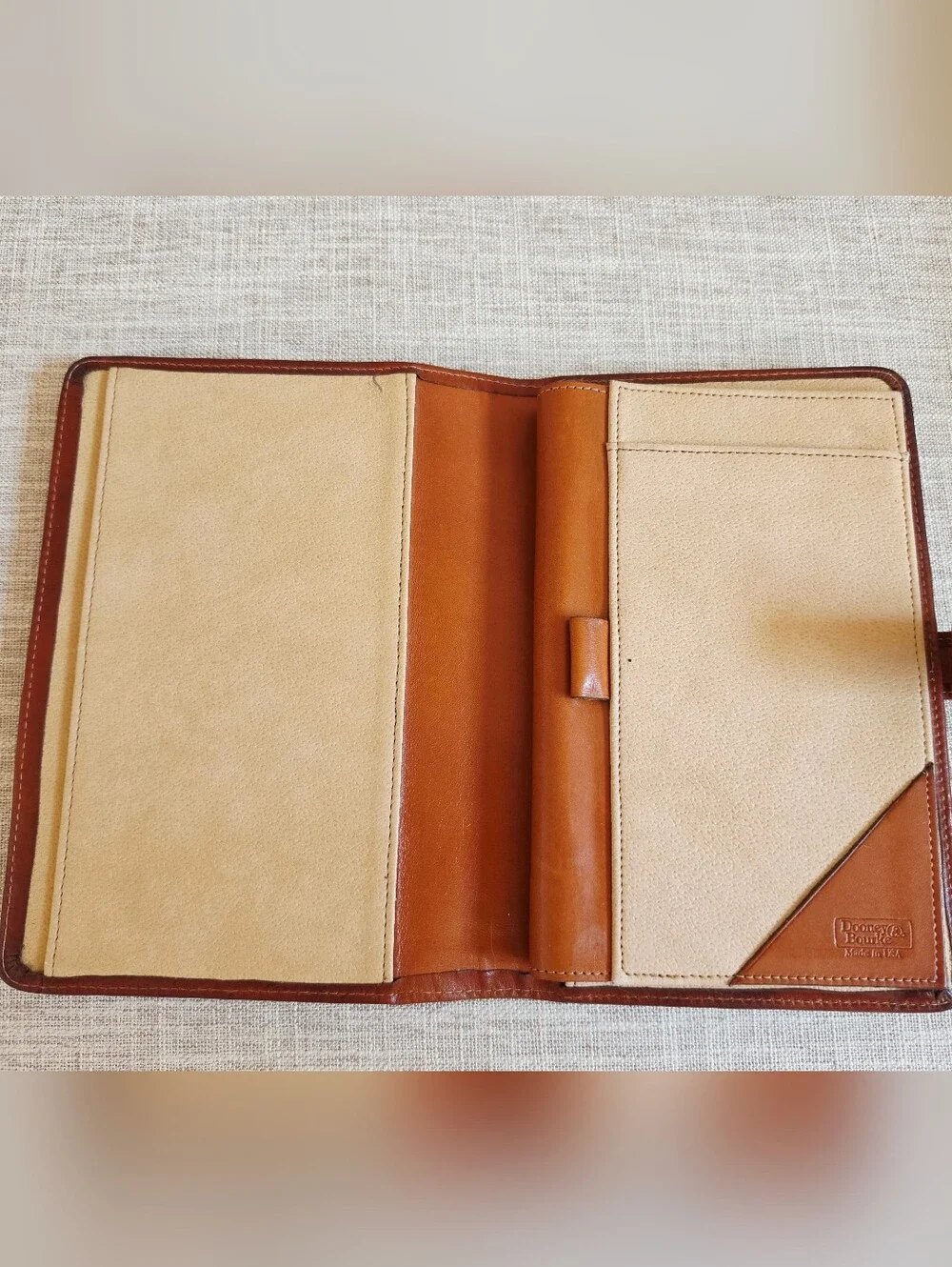 Dooney & Bourke Vintage Agenda Planner Organizer, AWL, 7.5 x 5 - Picture 7 of 11